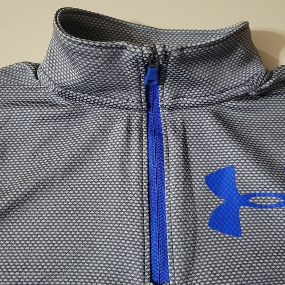 Under Armour Gray Tech Boy's Textured Quarter Zip Pullover Top - Picture 9 of 14